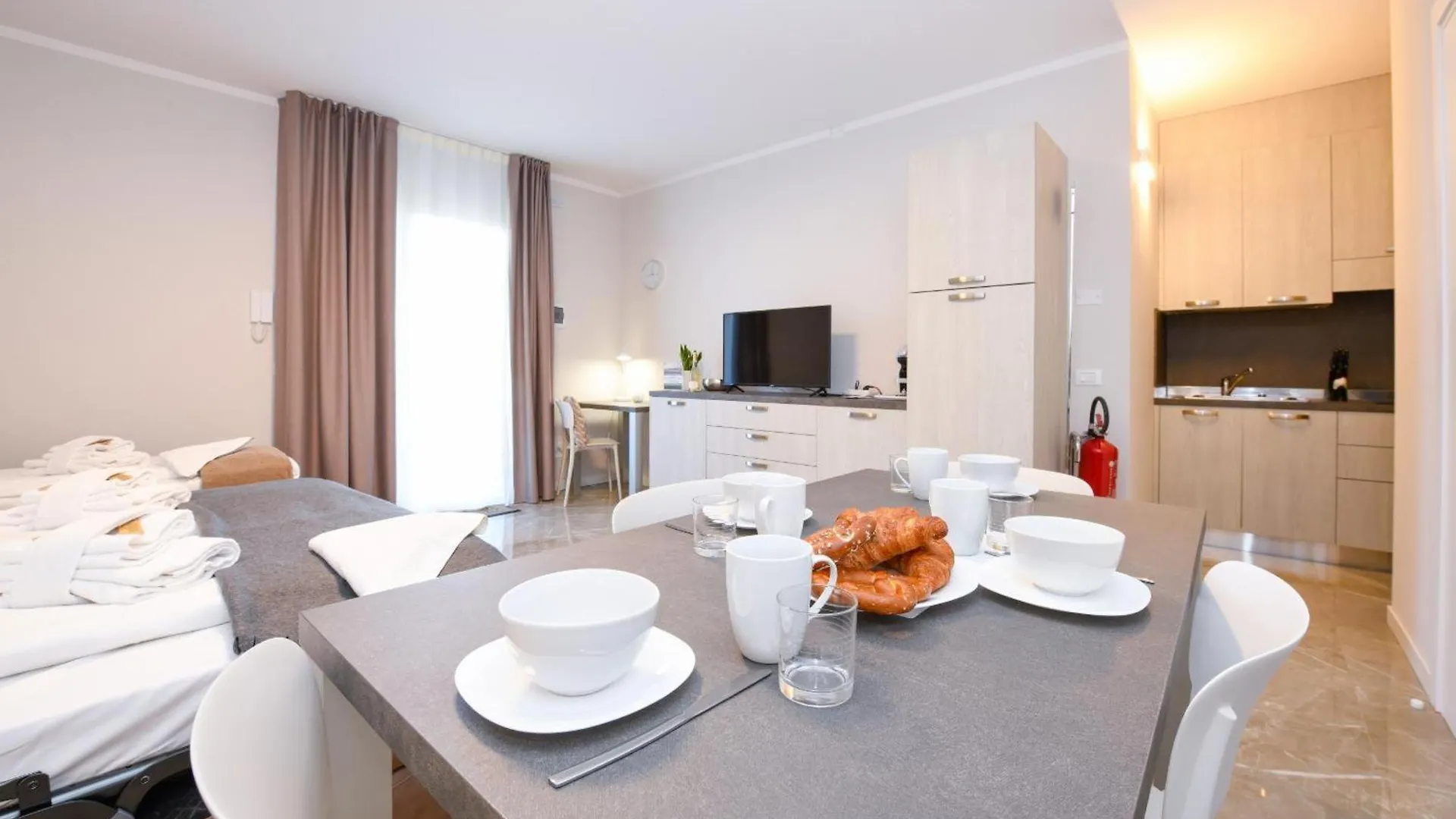 פסקיארה דל גארדה Ranalli Apartments Sole & Luna