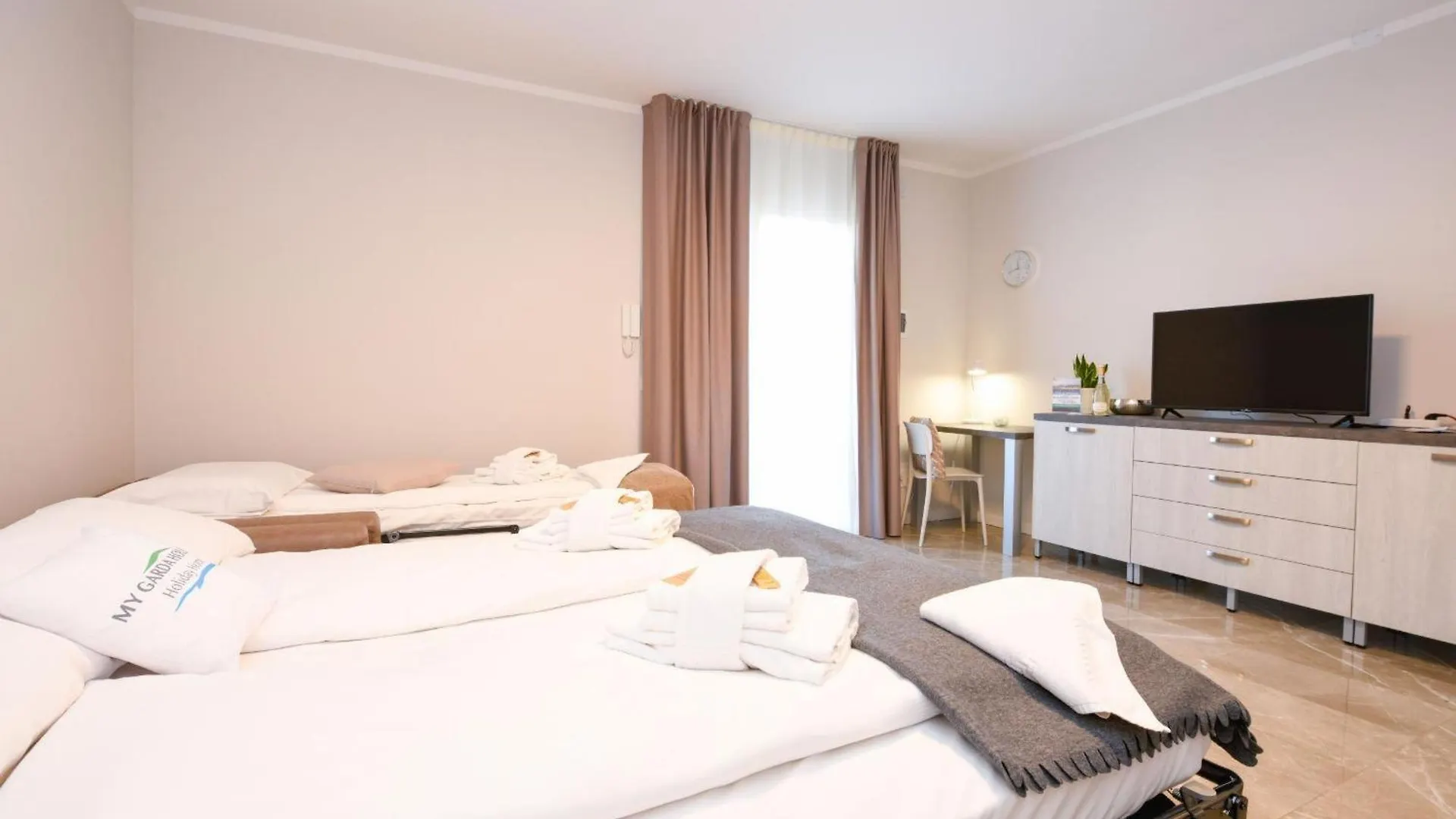 פסקיארה דל גארדה Ranalli Apartments Sole & Luna